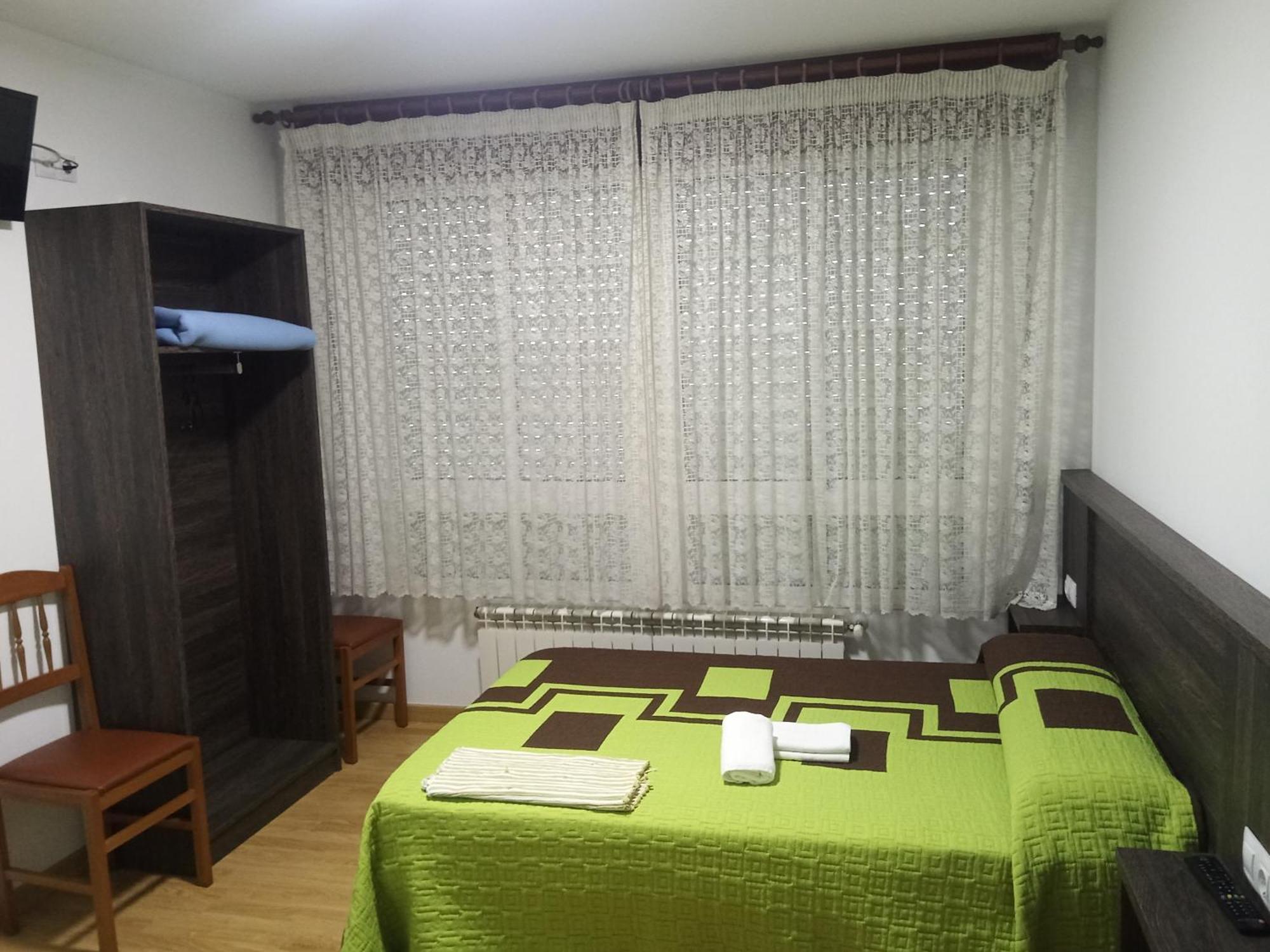 Pension Km66 Palas De Rei Buitenkant foto